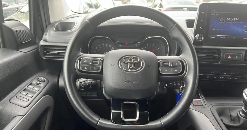 Toyota Proace City Verso cena 98800 przebieg: 119776, rok produkcji 2020 z Ostrowiec Świętokrzyski małe 106